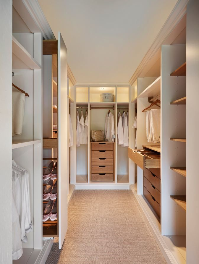 Maximizing Space: Tips for Organizing
Your Walk-In Closet