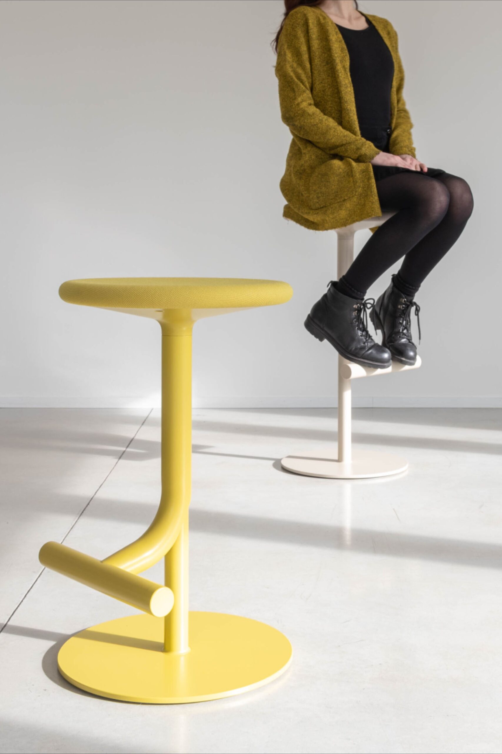 How to Select the Right Height for adjustable bar stools