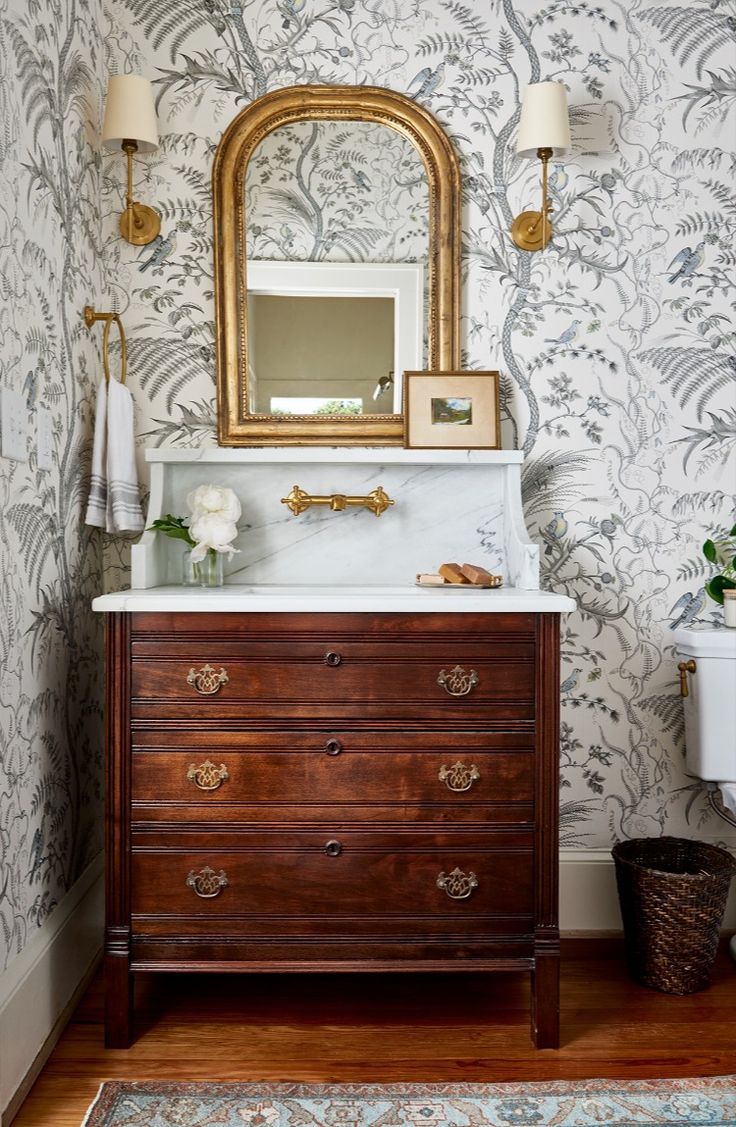 Antique Bathroom Vanity for Classical  Bathroom Setting