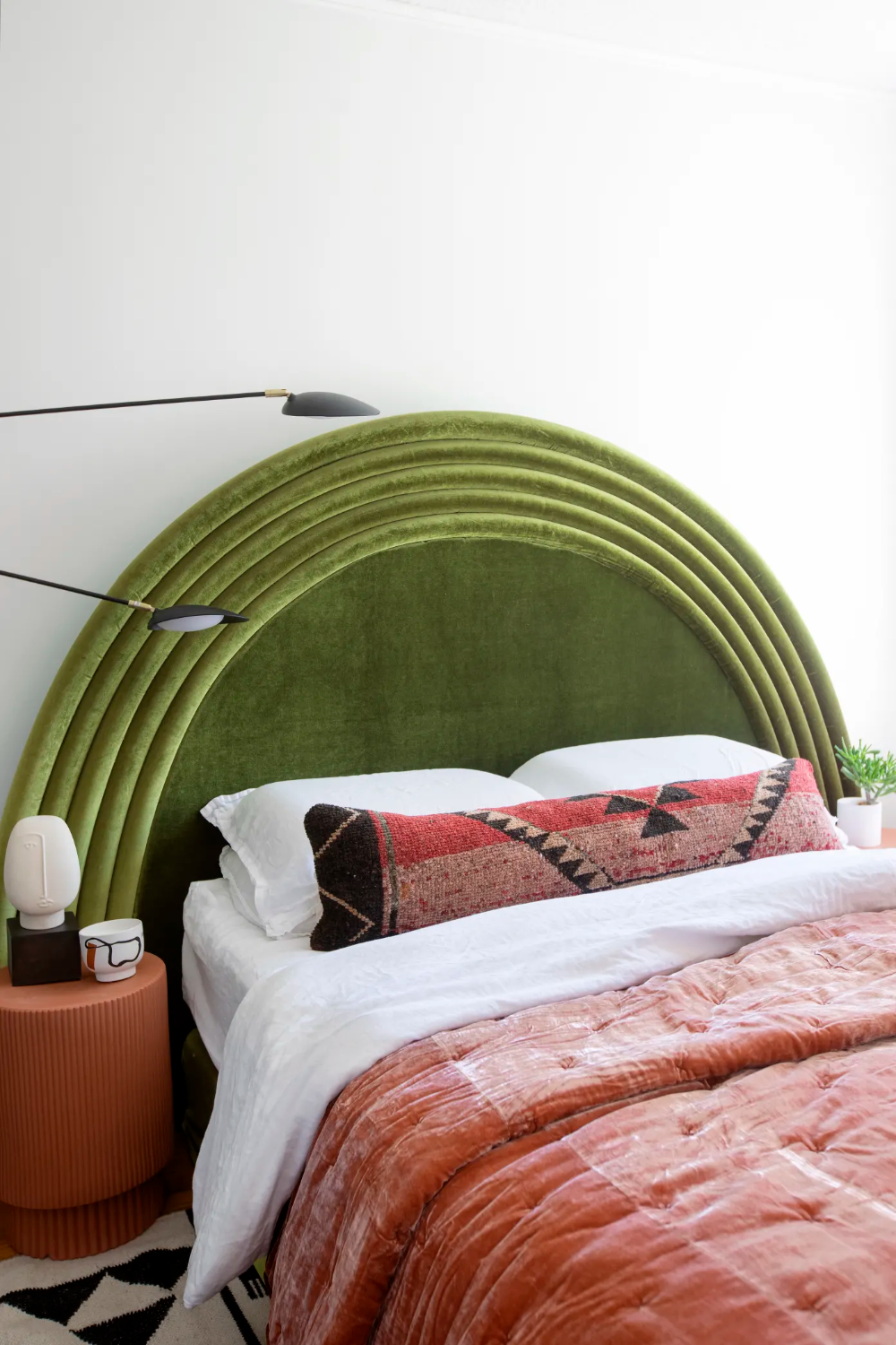 The Ultimate Guide to Bed Headboard
Styles