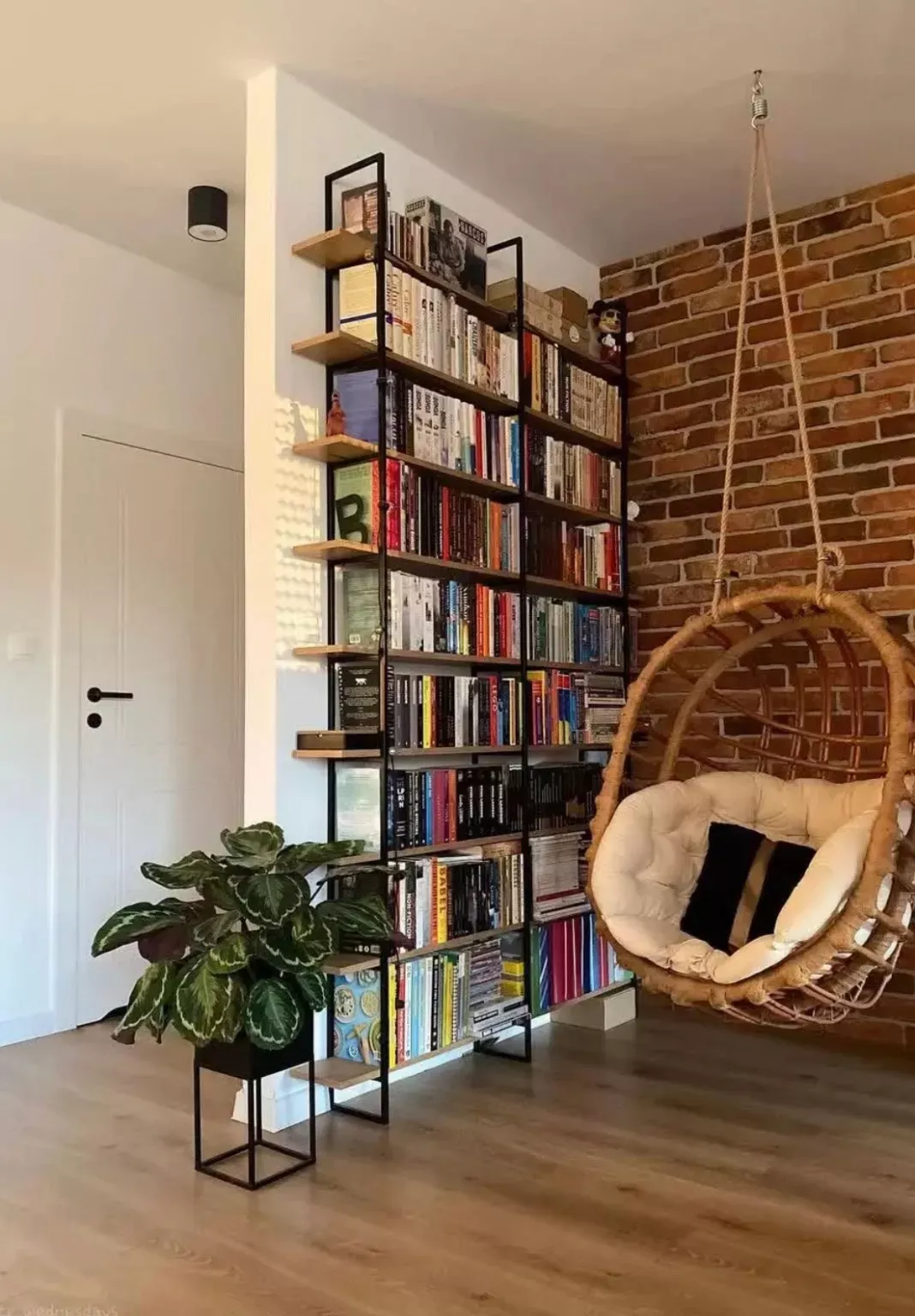 Creative Bookshelf Ideas for Chic Home  Interior