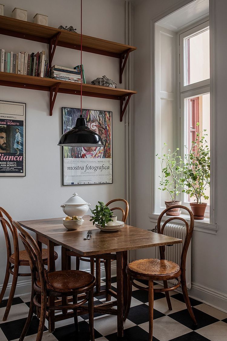Expert Tips for Decorating Your Dining
Room