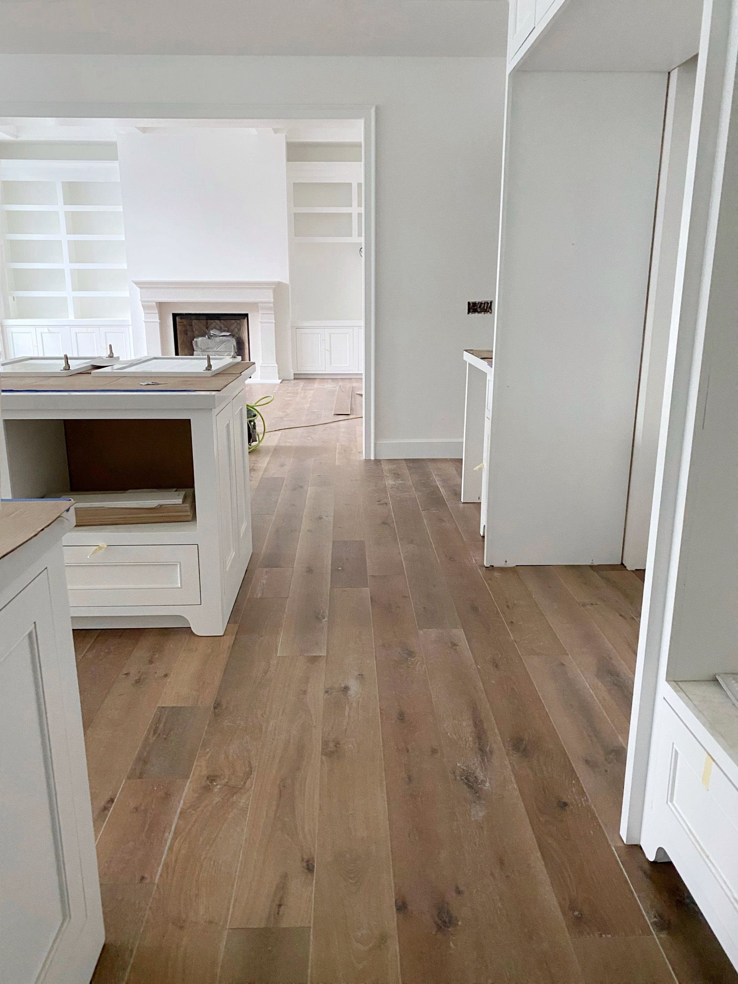 Pros and Cons of Engineered Hardwood
Flooring