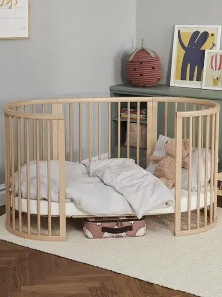 Round Cribs for Modern Baby Nursery