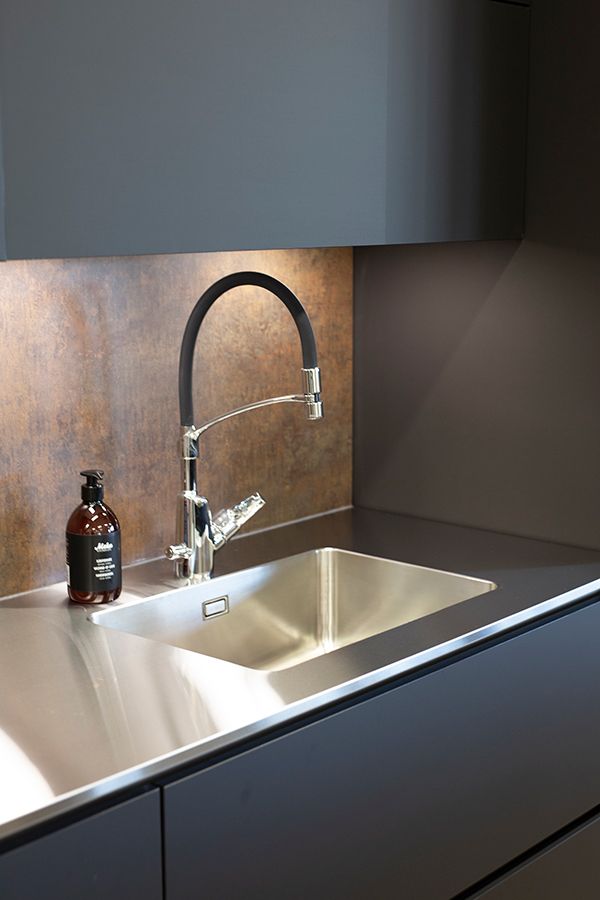 Everything You Need to Know About
Stainless Steel Sinks