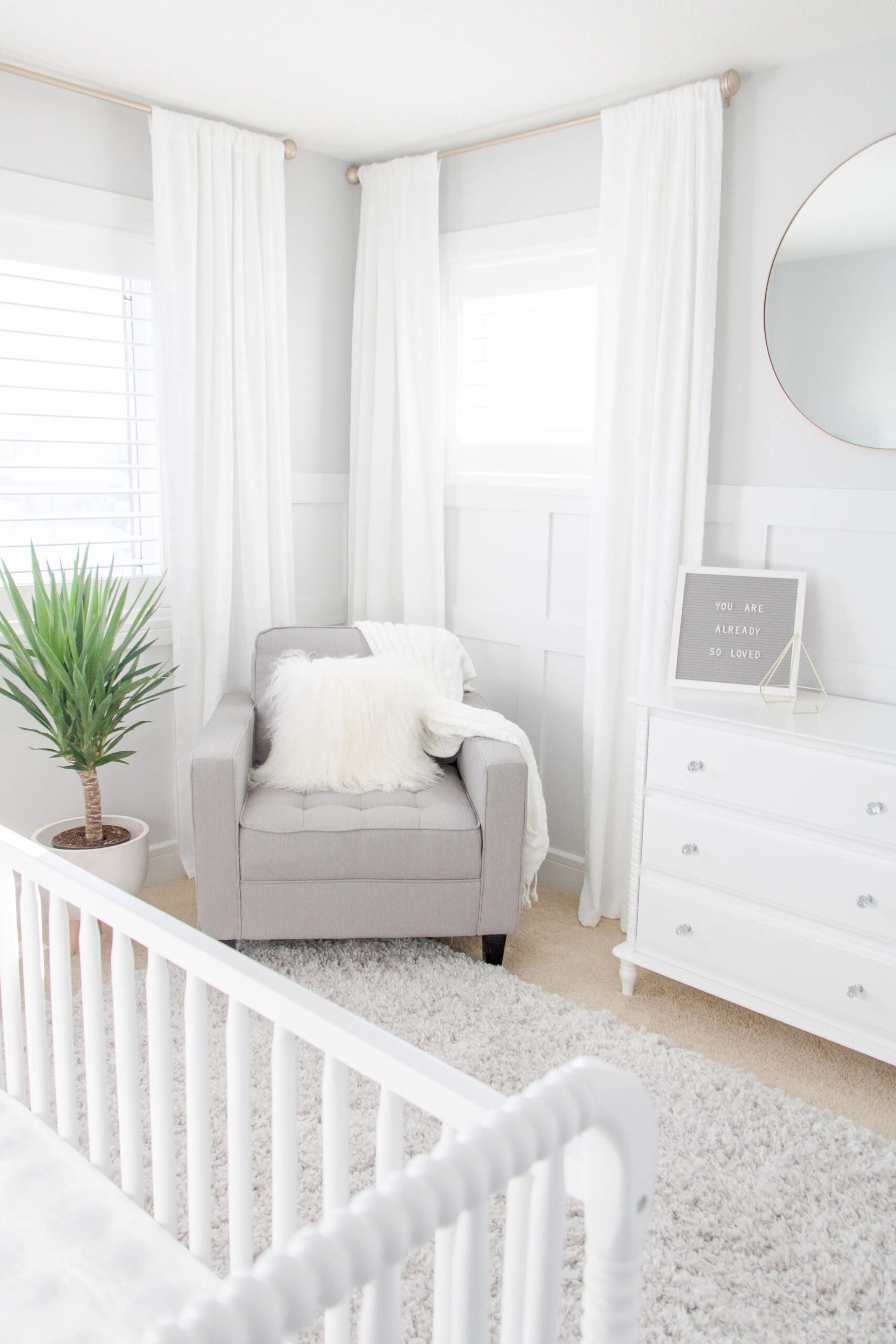 Why White Cribs Are a Timeless Choice for
Baby’s Room
