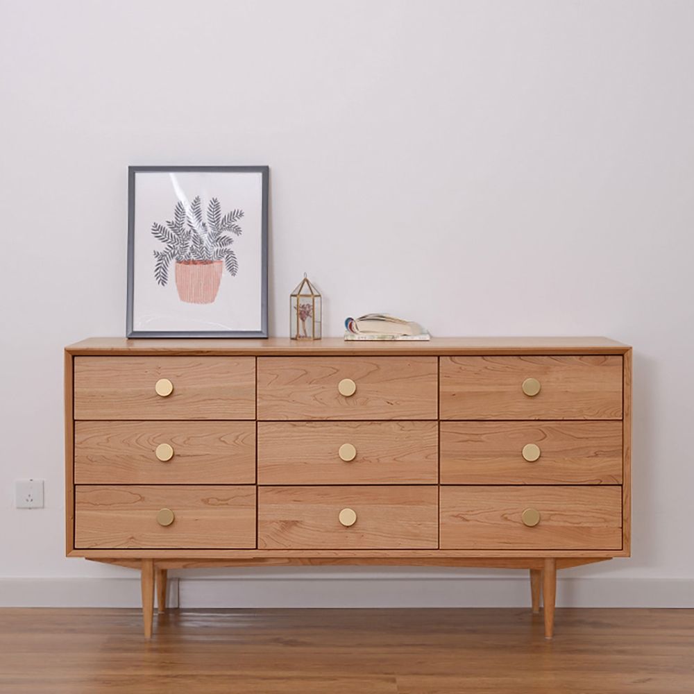 Wood Dresser – A Classic Choice
