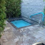 spa avania: ice cold plunge pool AQVGNIS