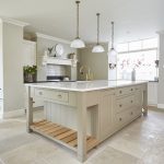 Bespoke Kitchens classic country kitchen ZFEDAPH