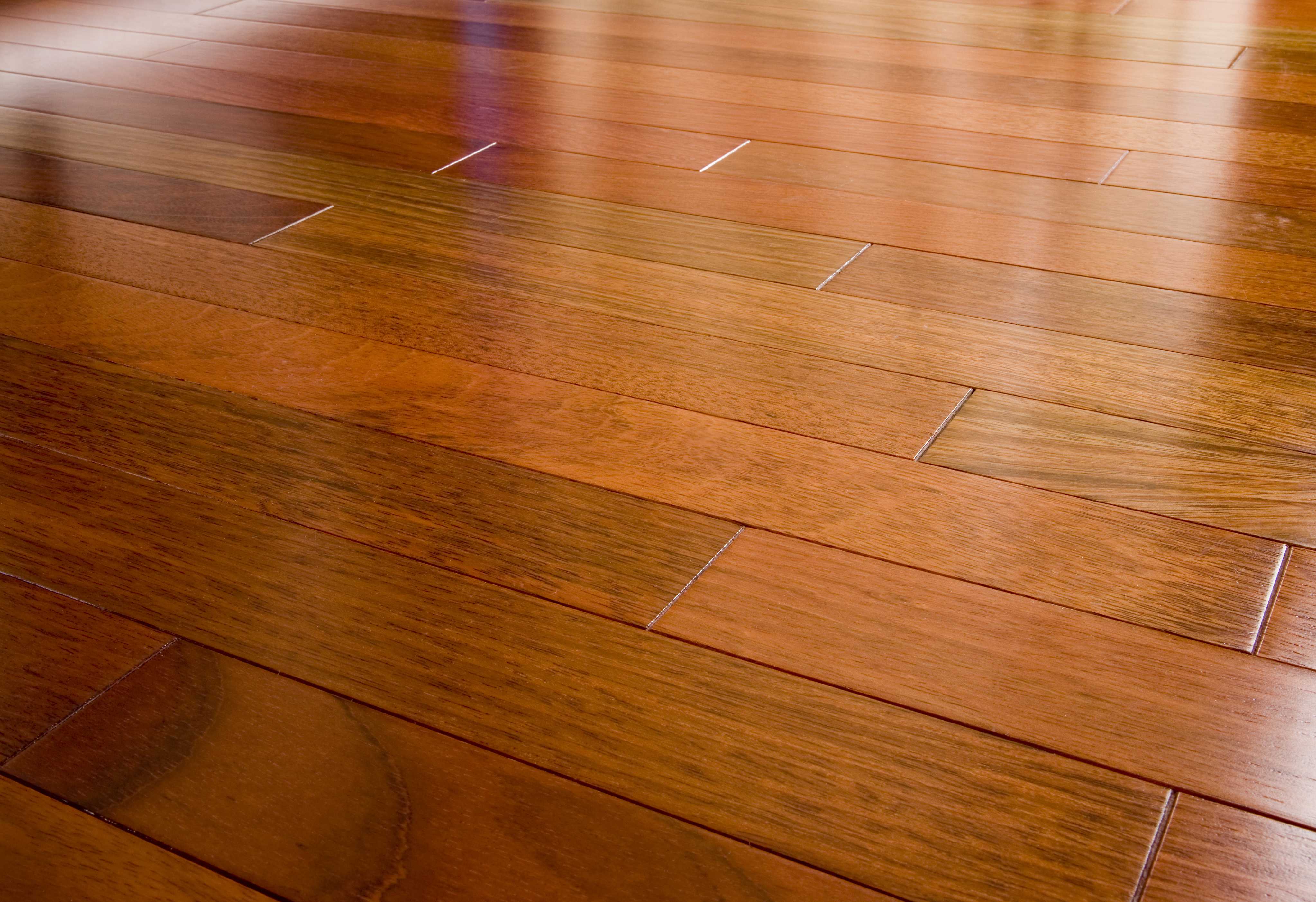 wooden flooring having ... NUHIMDJ