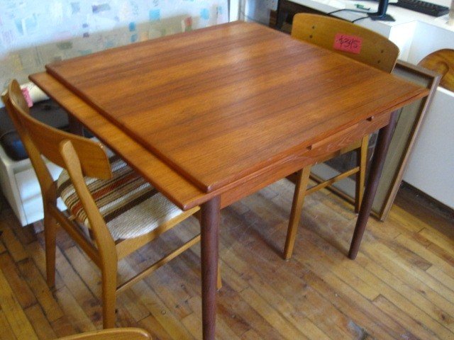 Antique Dining Room Table With Pull Out Leaves