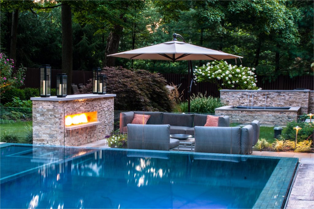 Pool Landscaping Ideas For Small Backyards: Backyards Just Got Better ...