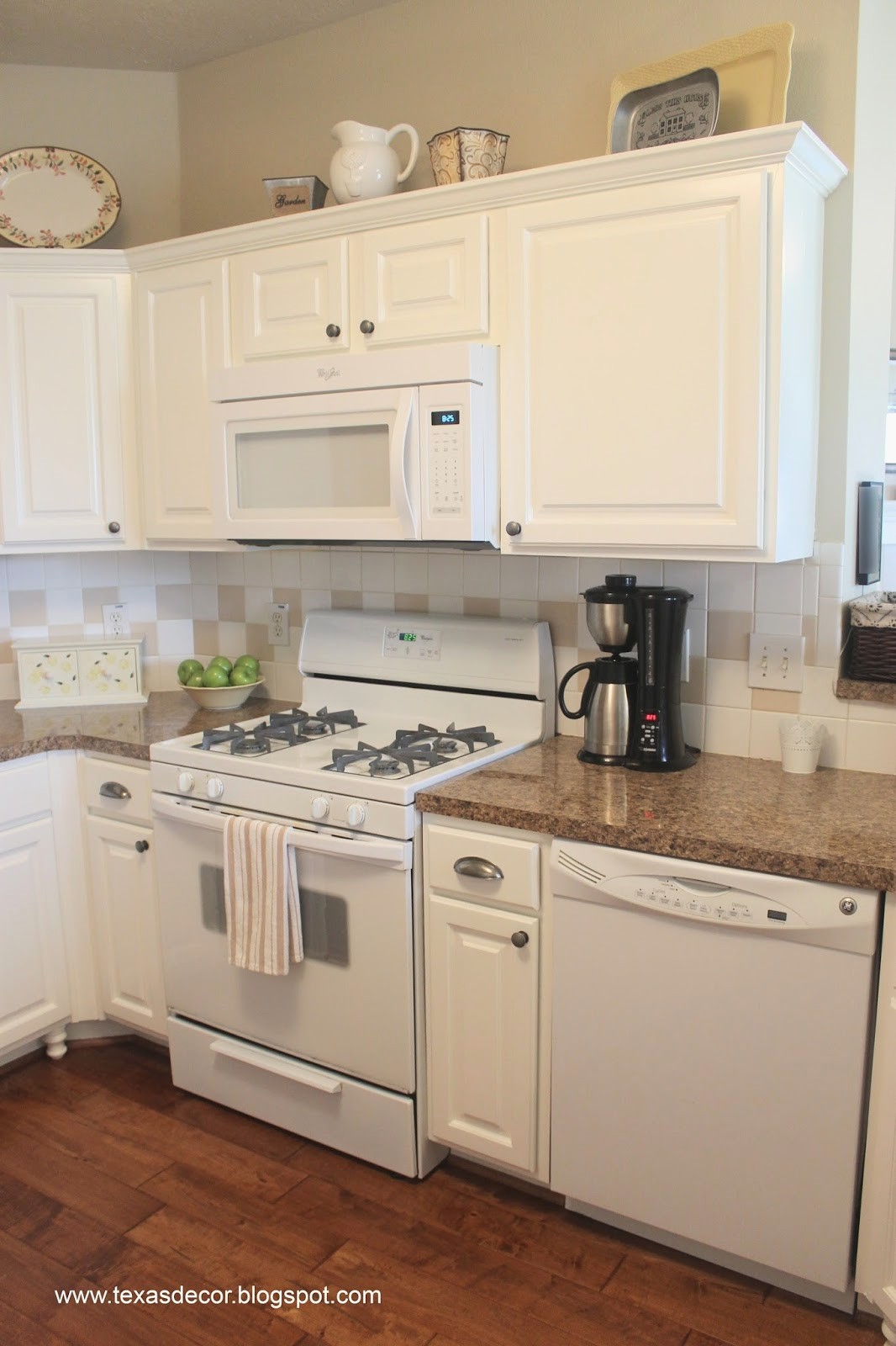 White Kitchen Cabinets With White Appliances: Food for Thought ...