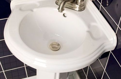 corner bathroom sink with pedestal