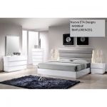 QUEEN SIZE MODERN BED! WHITE W/ GREY COLOR... | Modern guest .
