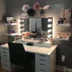 Hollywood Glow Vanity Mirror LED Bulbs. This is what make up .