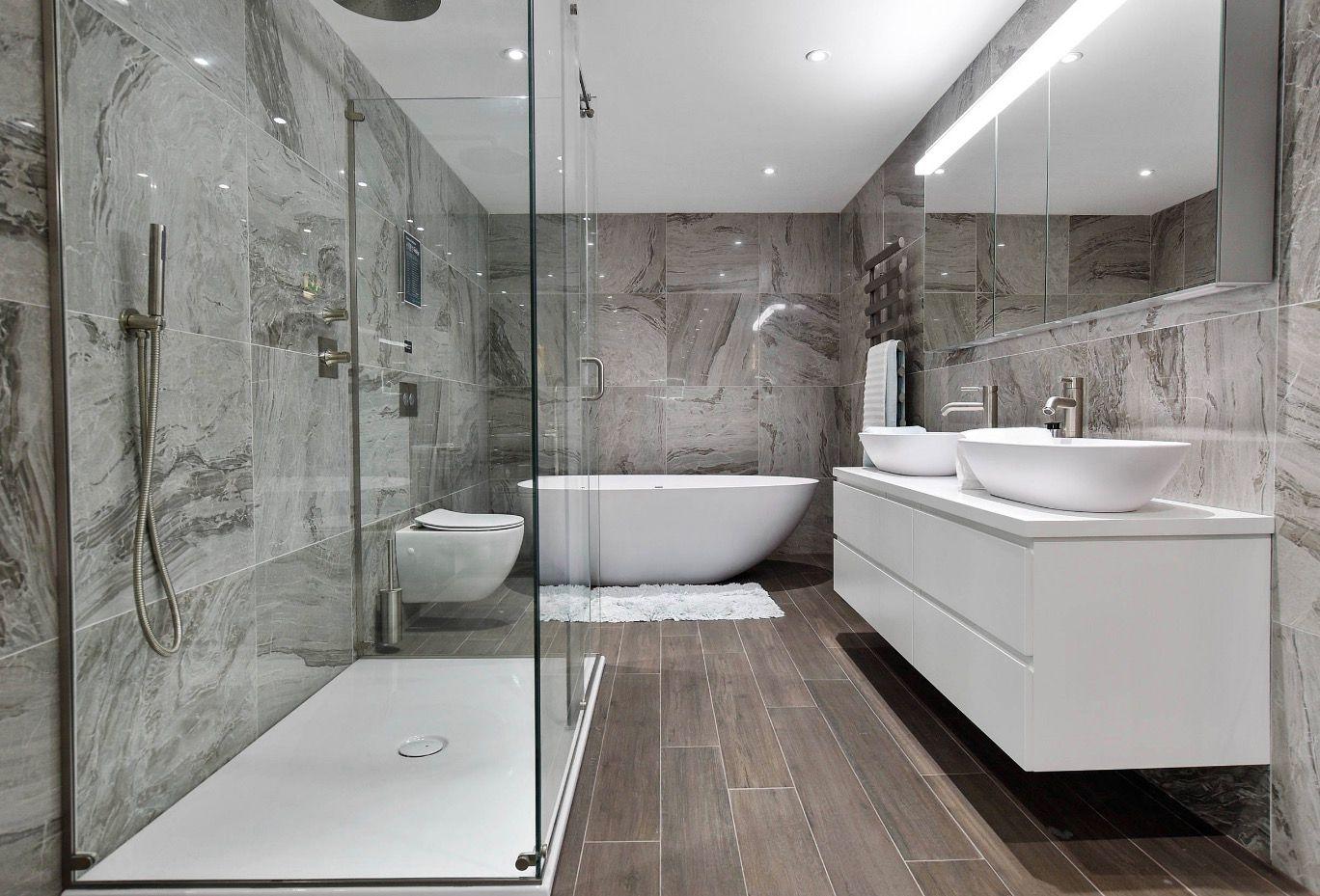 Create ⁢a walk-in shower for a spacious modern bathroom layout