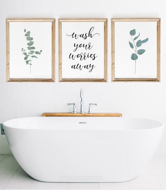 Artistic⁣ bathroom: Display artwork and creative‌ pieces for unique flair