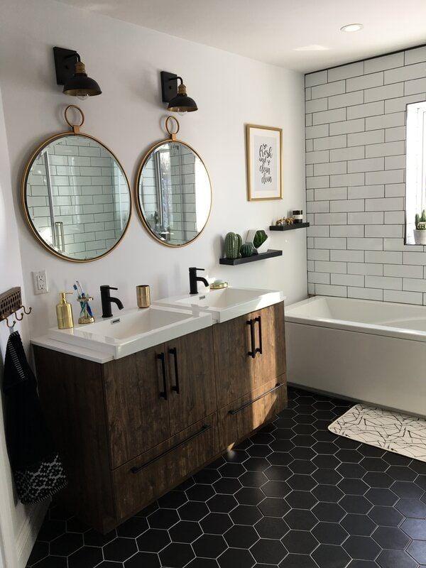 Mix vintage fixtures with modern‌ accessories for an eclectic bathroom vibe