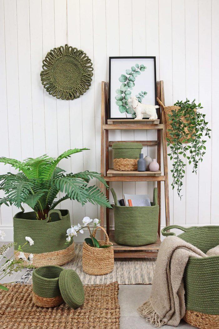 Embrace natural textures with ‍woven baskets⁣ and jute rugs in your boho bathroom