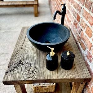 Use reclaimed wood for eco-friendly wooden bathroom accents