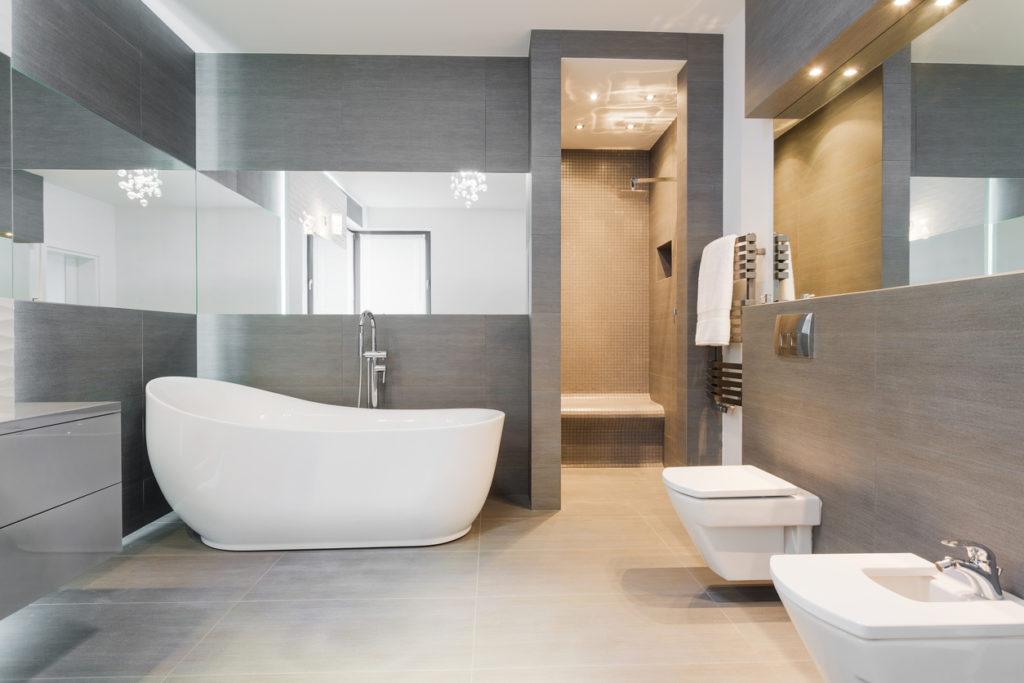 Utilize natural light to‍ enhance⁢ your​ modern bathrooms ambiance