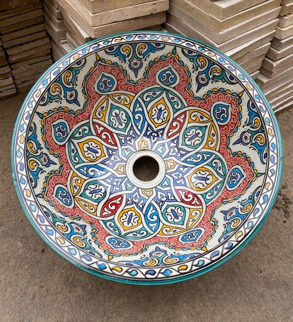 Handcrafted pottery adds charm to your boho bathroom⁣ decor