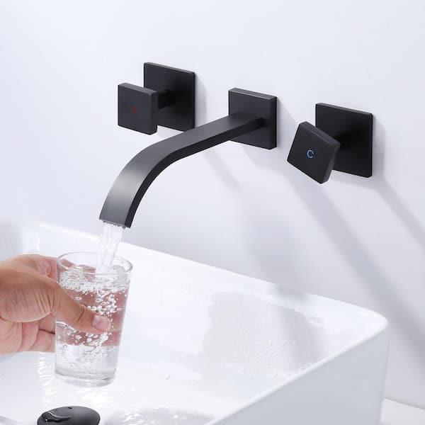 Wall-mounted faucets create clean lines in ‍your⁢ modern‍ bathroom space