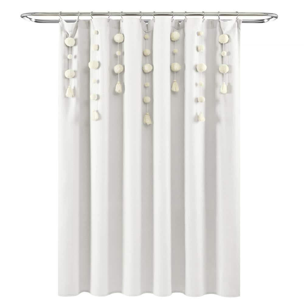 Select whimsical‌ shower curtains that reflect your personality in your boho bathroom