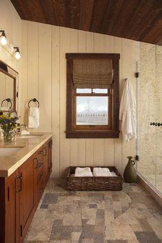 Consider a wood-paneled ceiling for ​a ⁤cozy‌ wooden bathroom retreat