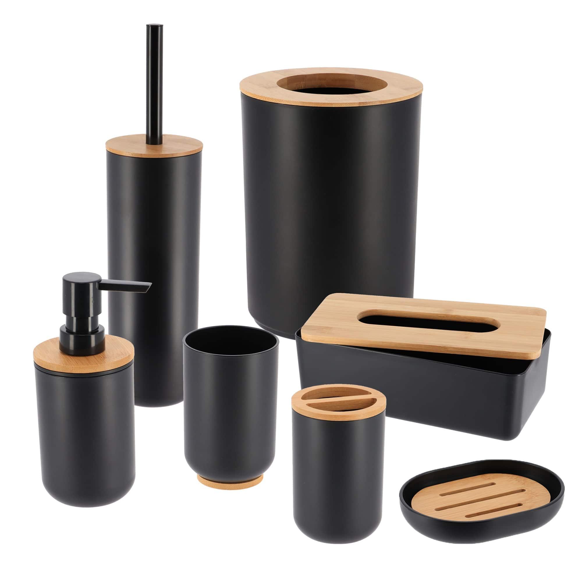 Use bamboo accessories for ⁣a sustainable touch⁣ in‌ your wooden bathroom