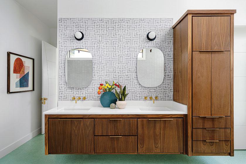 Large format tiles for a cohesive modern bathroom design