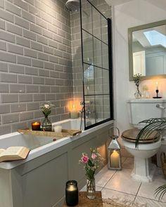 Soft, ambient lighting enhances the tranquility⁢ of your boho bathroom