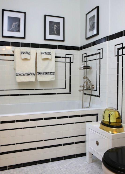 Art Deco⁢ bathroom: Bold geometric patterns and luxurious finishes inspire elegance