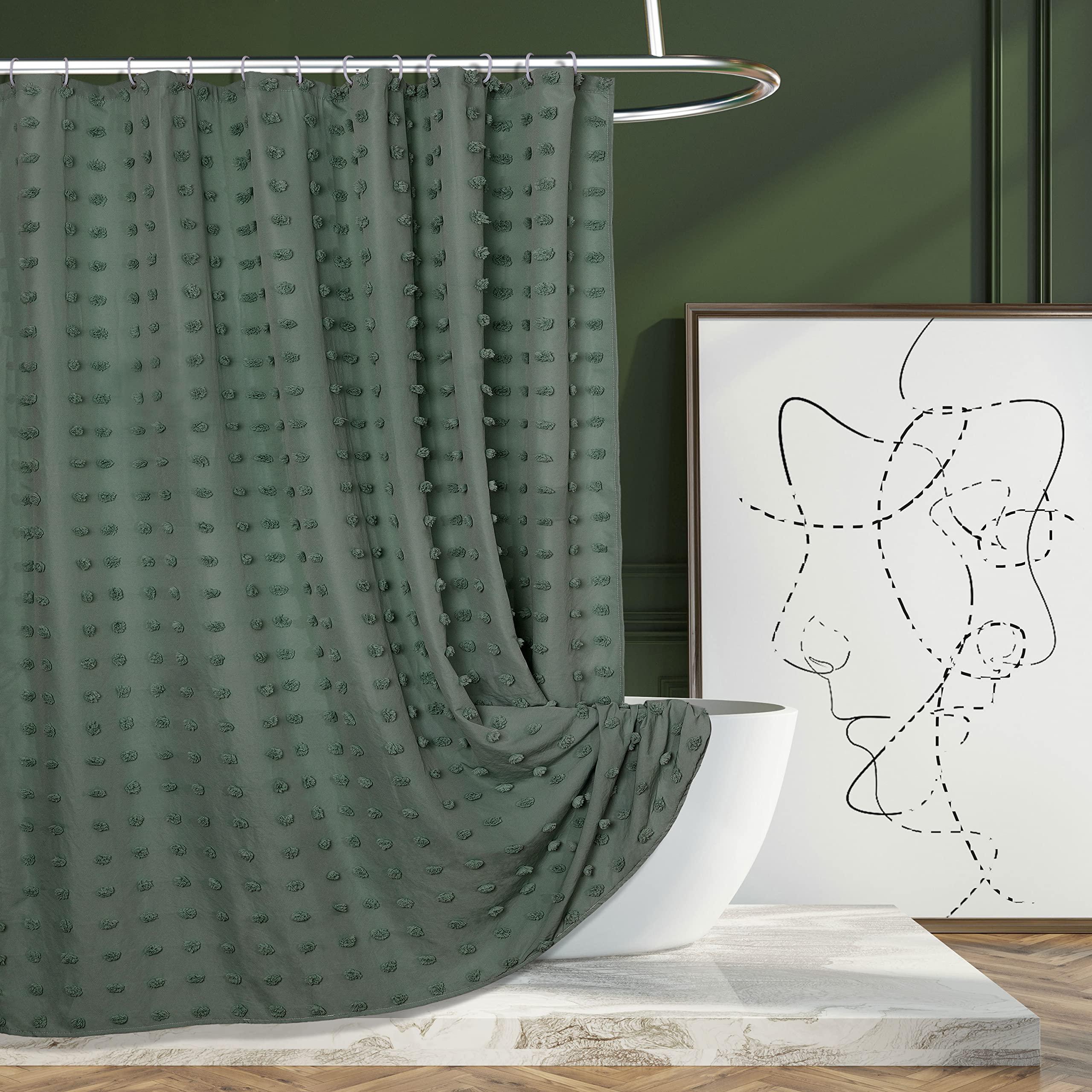 A woven shower curtain enhances the natural ​beauty of your boho ‍bathroom