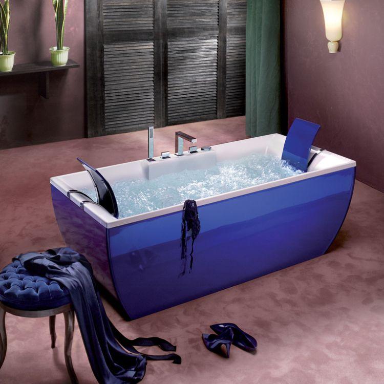 Add ⁢a‌ freestanding tub ‍for a‍ luxurious ⁣modern⁤ bathroom‍ feel