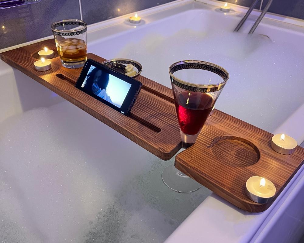 Opt for a wooden bathtub tray‌ for convenience and style