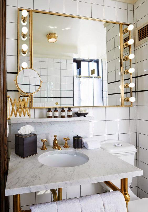 Luxe ‌hotel bathroom: mimic high-end retreats with opulent materials