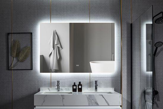 Smart mirrors with ‍integrated lighting for ⁢a ⁤chic modern bathroom ​experience