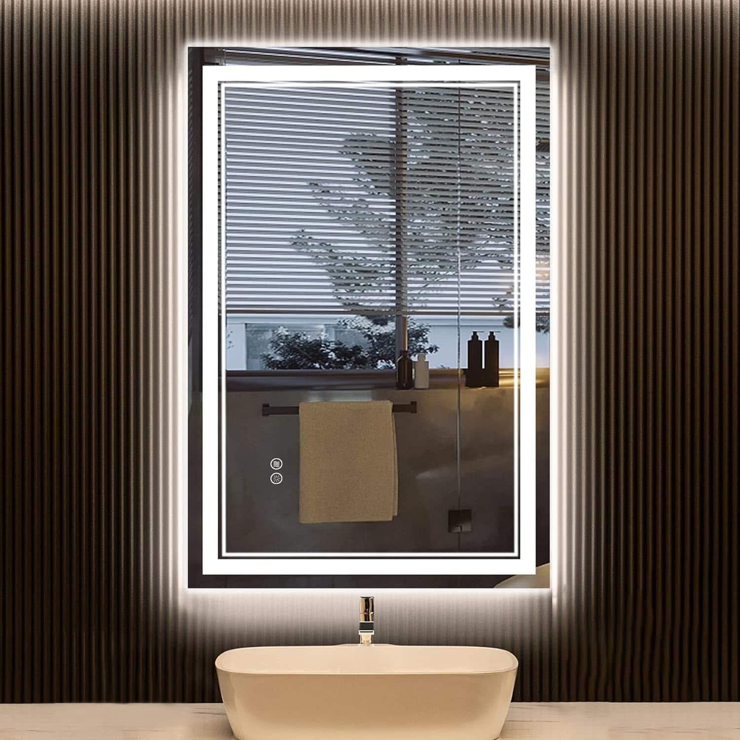 Statement mirrors to elevate ‍the modern bathroom experience