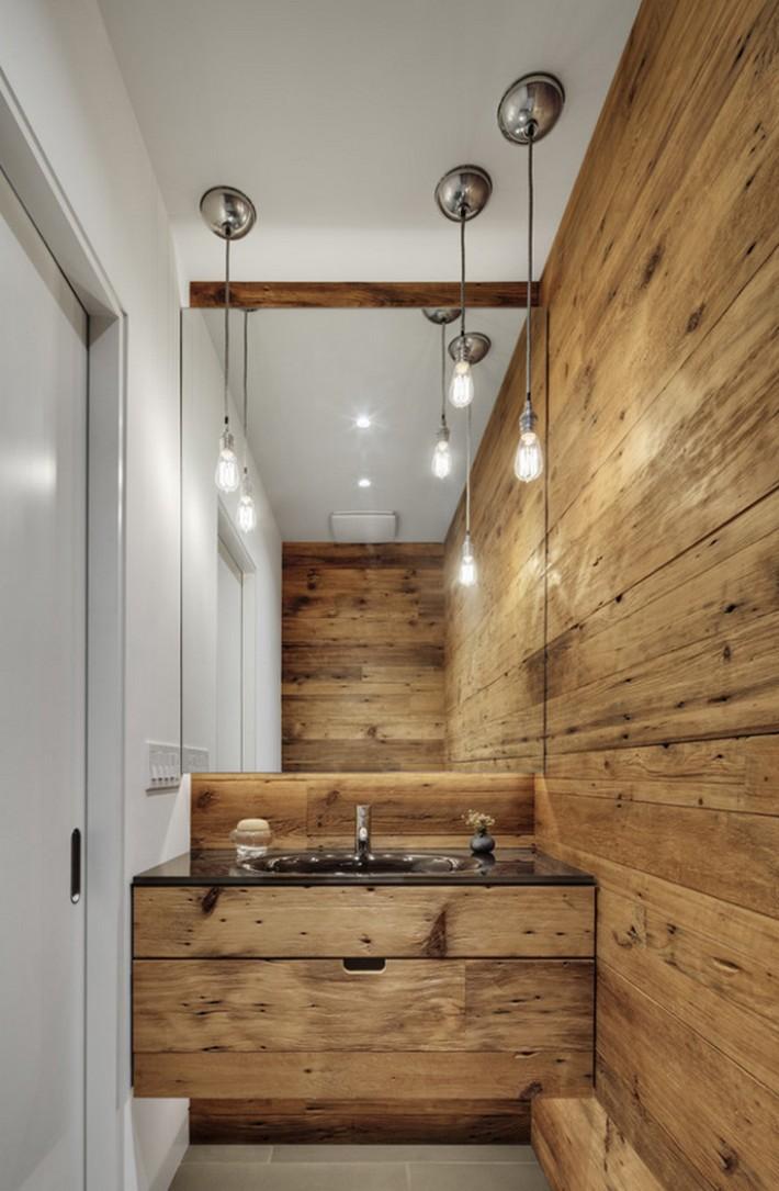 Use reclaimed wood for a rustic vibe in your⁣ wooden bathroom