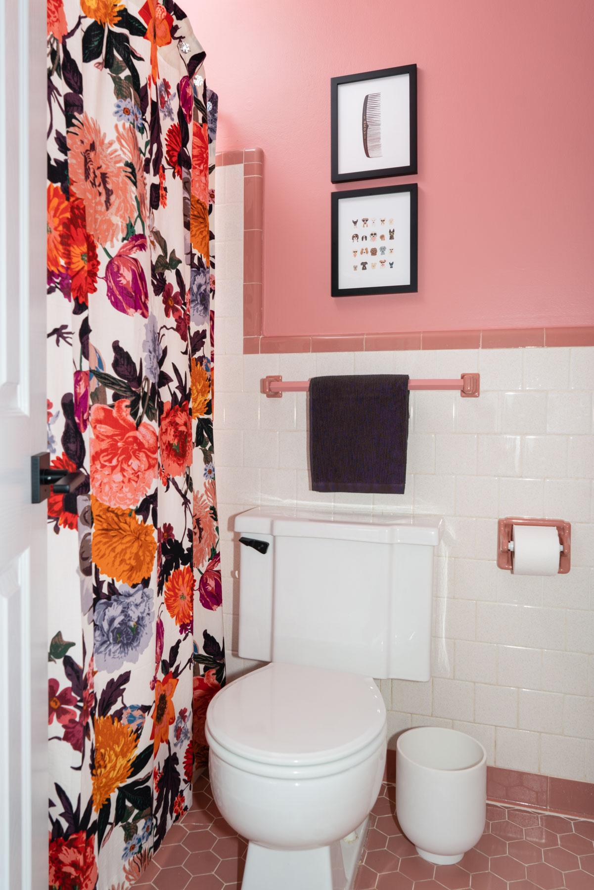 Combine vintage tiles ​with modern ⁤fixtures for an‌ eye-catching eclectic bathroom design