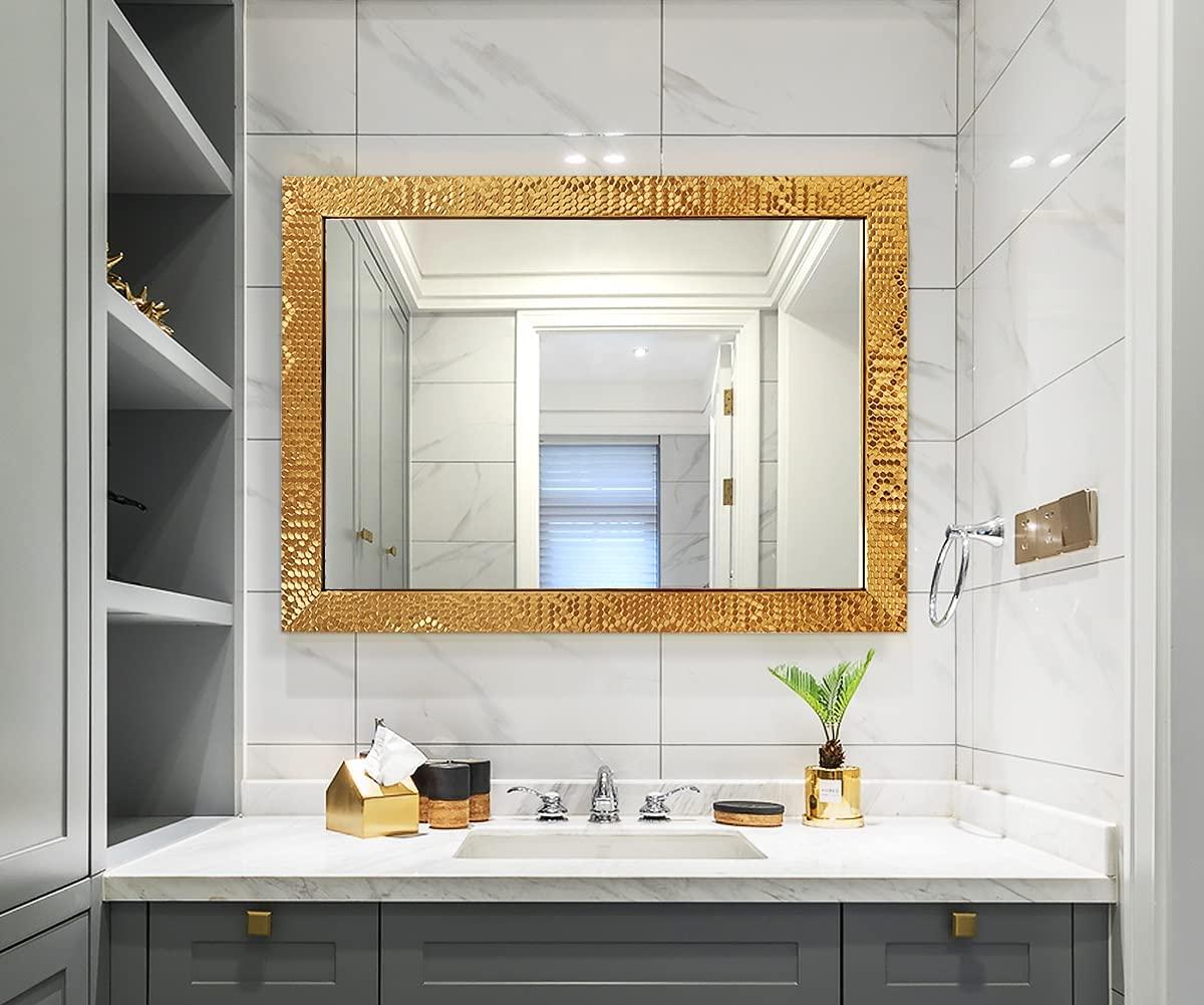 Incorporate mismatched ⁣mirrors to add depth and intrigue to your eclectic bathroom space