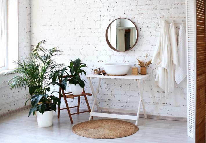 Botanical bathroom: Lush plants and floral ⁤patterns for a refreshing atmosphere