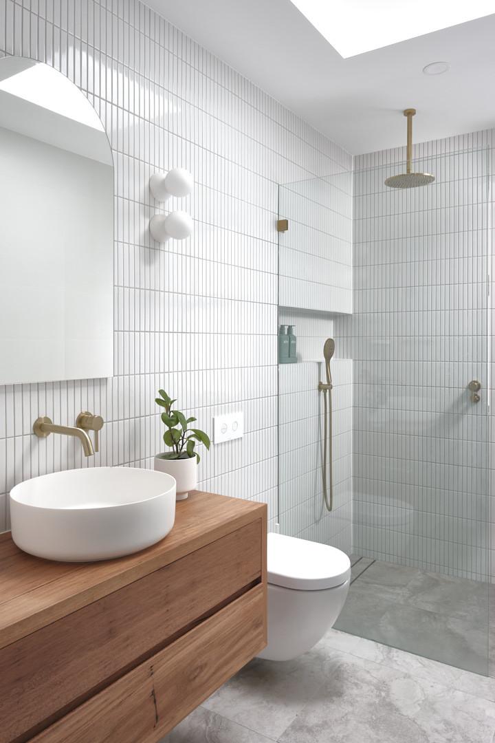 Scandinavian Simplicity: Embrace⁣ functional beauty in your minimalist​ bathroom