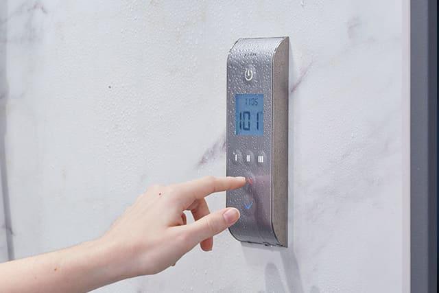 Digital shower controls for precise ⁤temperature adjustments in‌ your modern bathroom