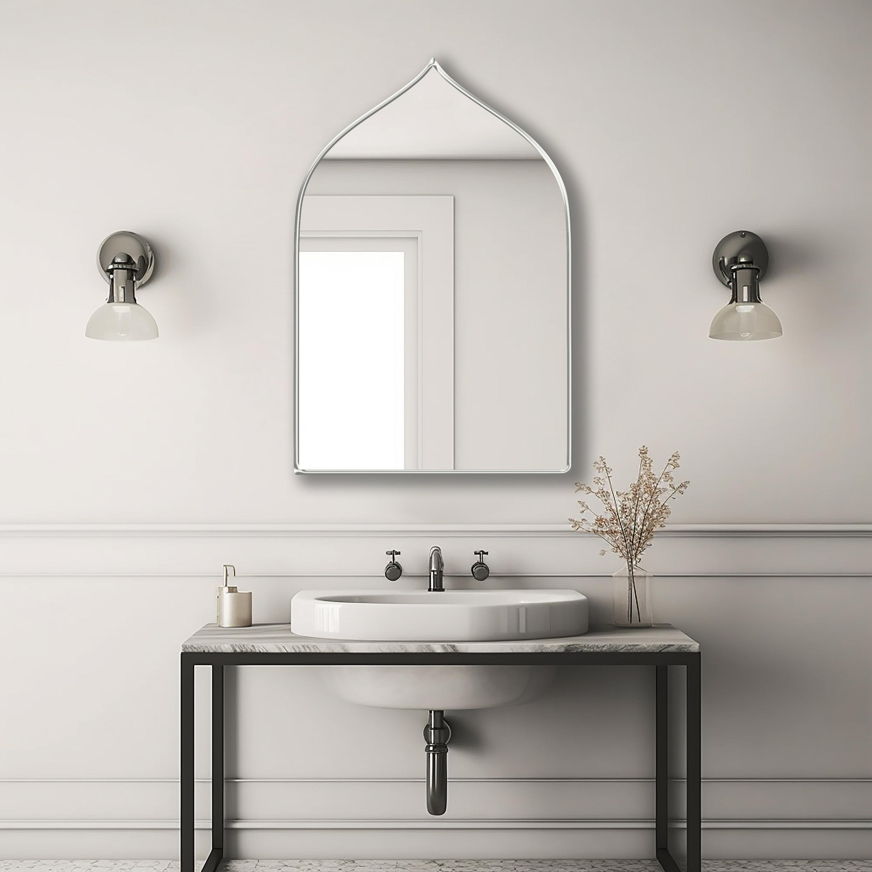 Add ‍eclectic mirrors in unique shapes for charm in your ‌boho bathroom