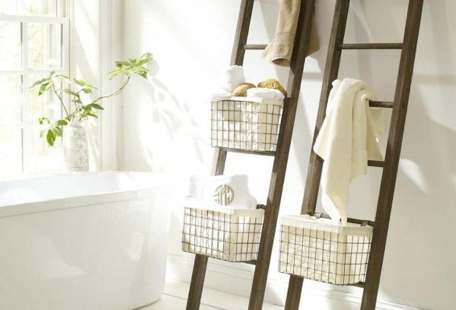 Install a rustic ‌ladder for ‌towel storage⁢ in your ⁣stylish ⁢boho bathroom