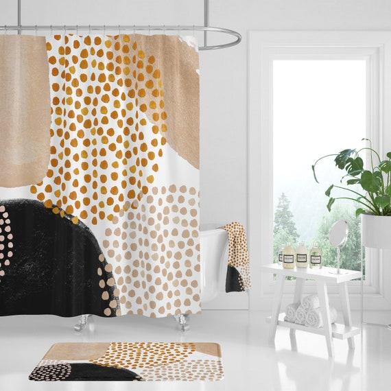 Dotted patterned shower curtains enhance the eclectic feel ⁣of your boho bathroom