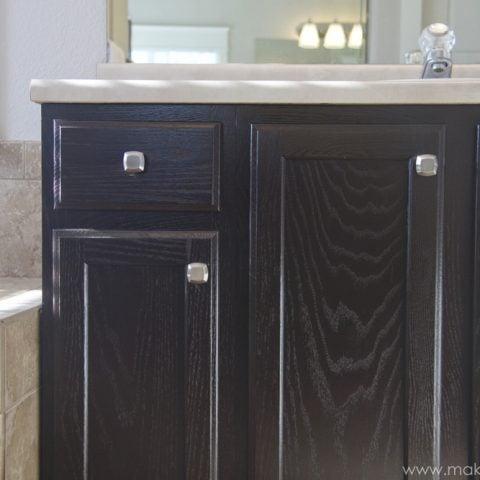 Choose wooden cabinetry ‌that complements your‌ overall wooden⁤ bathroom ⁤design